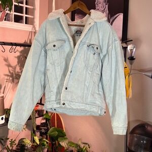 Vintage Levis Mens Denim Trucker Jacket Sherpa Lined Size L Light Blue